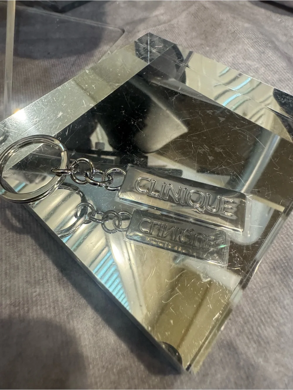 Clinique Metallic Silver Bar Keyring Brand New